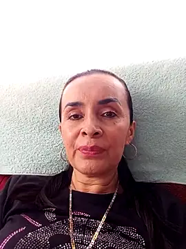 Samantha Sullivan  online show from 10.13.25