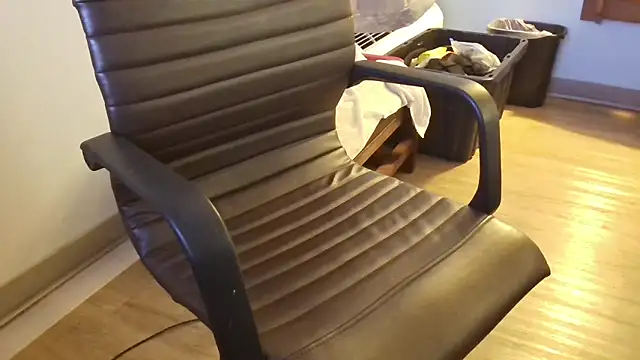 overaveragefreak4you online show from 04.16.26