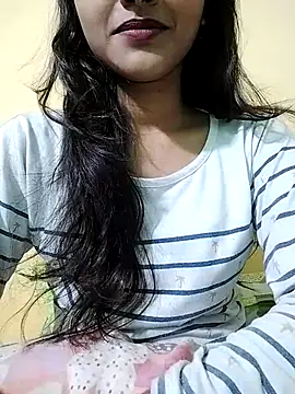 MISSQUEEN48 online show from 01.06.26