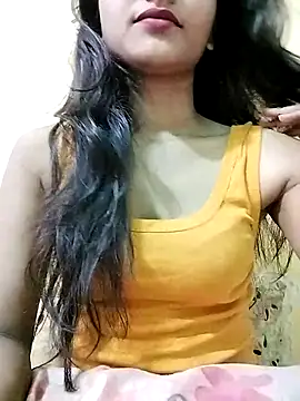 MISSQUEEN48 online show from 02.20.26