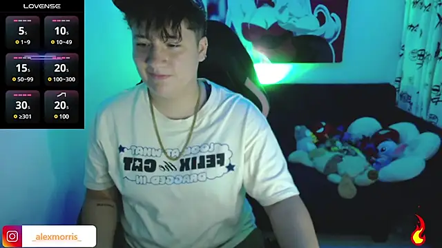 Snapshot of _AlexMorris chatting on 01.07.25 AlexMorris online show from 01.07.25