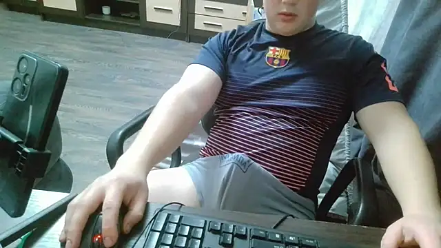 Snapshot of gamblingbum chatting on 03.17.26 gamblingbum online show from 03.17.26