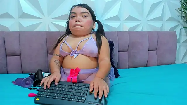 Michelle Brooks online show from 01.09.25