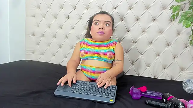 Michelle Brooks online show from 02.03.25