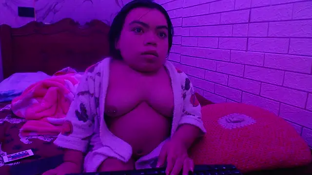 Michelle Brooks online show from 02.13.25