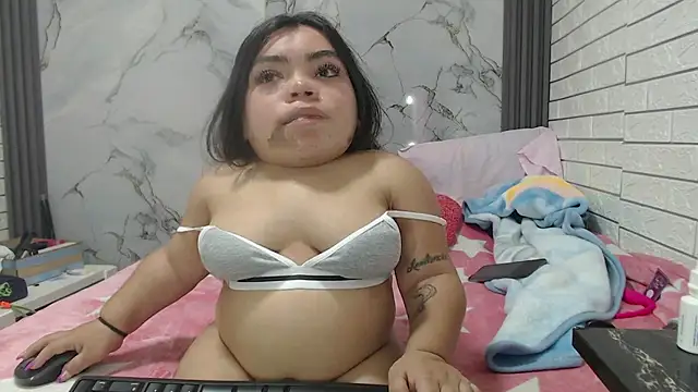 Michelle Brooks online show from 03.10.25