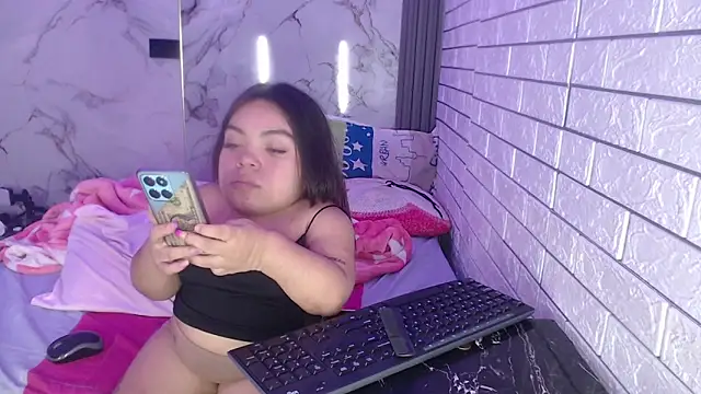 Michelle Brooks online show from 03.18.25