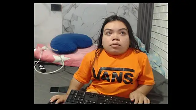 Michelle Brooks online show from 10.29.25