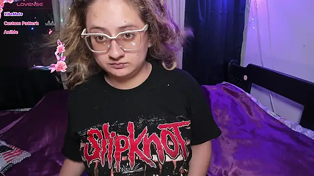 Snapshot of AnnieBigBoobs chatting on 03.05.25 AnnieBigBoobs online show from 03.05.25