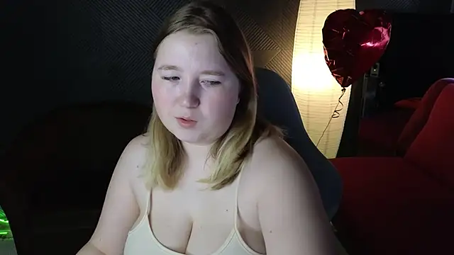 Snapshot of ChimberWol chatting on 03.21.25 ChimberWol online show from 03.21.25