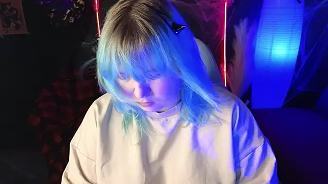 Snapshot of ChimberWol chatting on 10.28.25 ChimberWol online show from 10.28.25