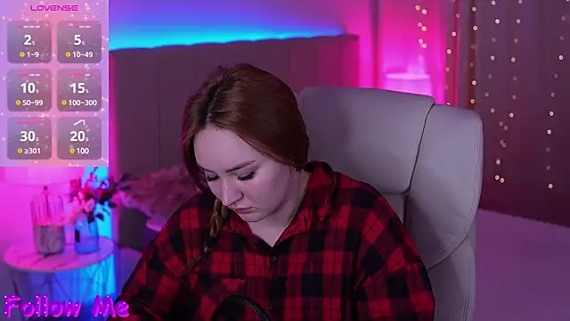 LovelyBell online show from 03.04.25