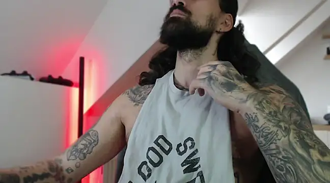 Snapshot of MateoHunk chatting on 12.03.24 MateoHunk online show from 12.03.24