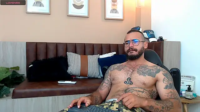 hanz col online show from 03.11.25