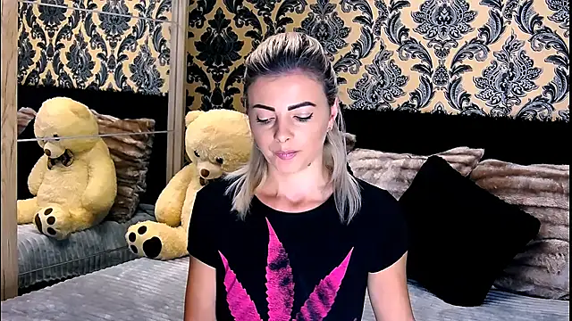 Aly girl1 online show from 12.28.24