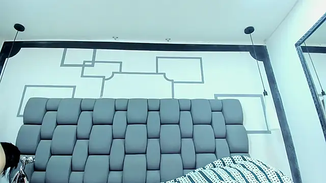 Snapshot of Jade_squirtt chatting on 02.06.25 Jade squirtt online show from 02.06.25