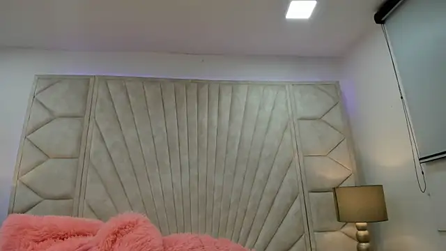 Snapshot of Jade_squirtt chatting on 09.29.25 Jade squirtt online show from 09.29.25