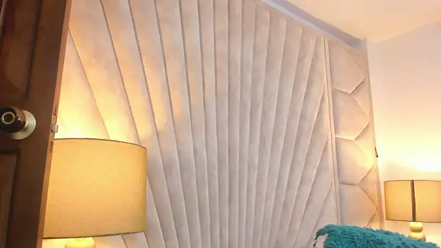 Snapshot of Jade_squirtt chatting on 10.20.25 Jade squirtt online show from 10.20.25