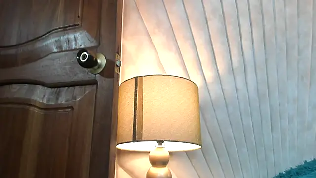 Snapshot of Jade_squirtt chatting on 10.30.25 Jade squirtt online show from 10.30.25