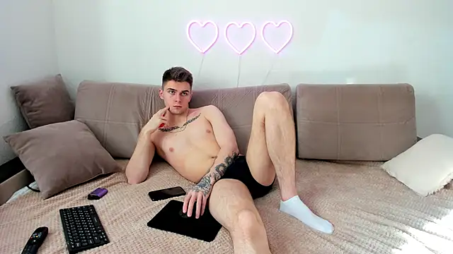 Snapshot of Ian_Connery chatting on 02.21.25 Ian Connery online show from 02.21.25