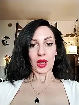 dahlia 82 online show from 07.24.26