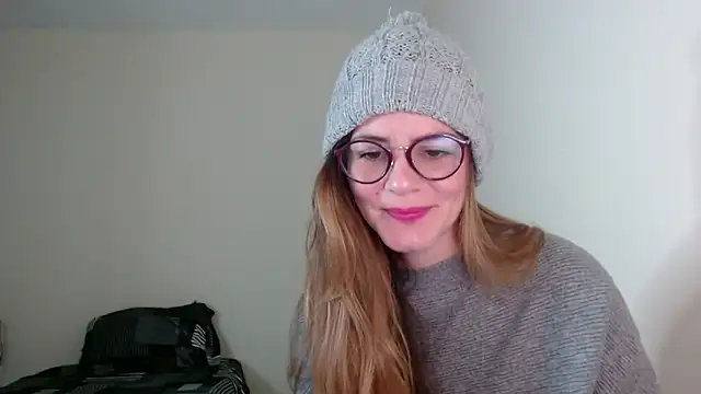 Snapshot of Hanny_24 chatting on 01.13.25 Hanny 24 online show from 01.13.25