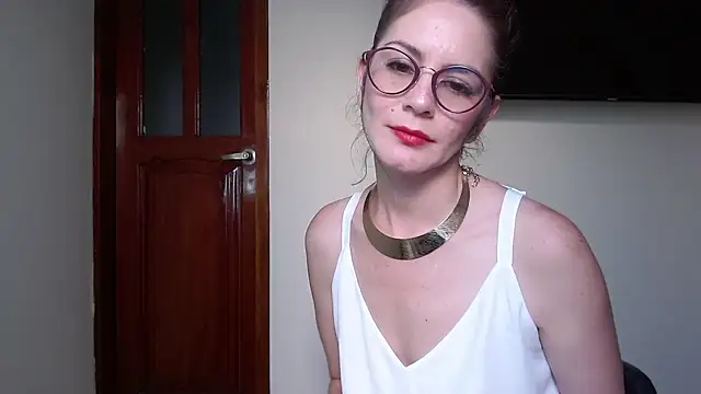 Snapshot of Hanny_24 chatting on 01.17.25 Hanny 24 online show from 01.17.25