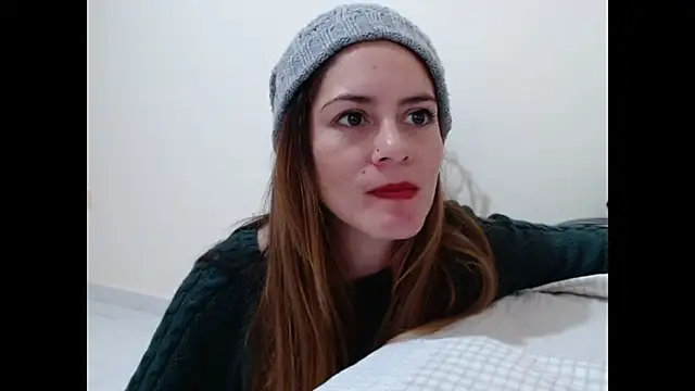 Snapshot of Hanny_24 chatting on 01.22.25 Hanny 24 online show from 01.22.25