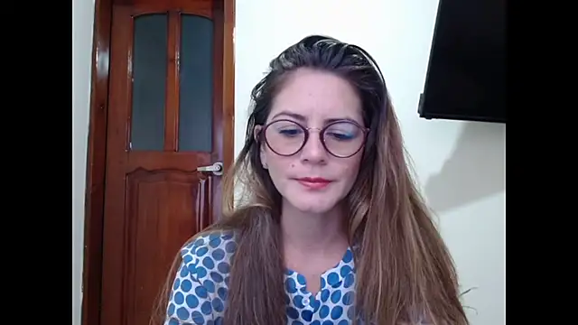 Snapshot of Hanny_24 chatting on 01.31.25 Hanny 24 online show from 01.31.25