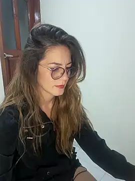 Snapshot of Hanny_24 chatting on 02.07.25 Hanny 24 online show from 02.07.25