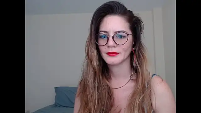 Snapshot of Hanny_24 chatting on 02.10.25 Hanny 24 online show from 02.10.25