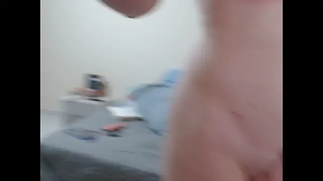 Snapshot of Hanny_24 chatting on 02.10.25 Hanny 24 online show from 02.10.25