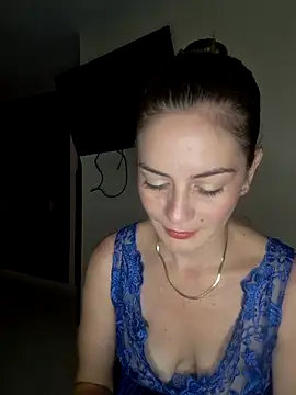 Snapshot of Hanny_24 chatting on 03.08.25 Hanny 24 online show from 03.08.25