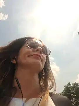 Snapshot of Hanny_24 chatting on 03.08.25 Hanny 24 online show from 03.08.25