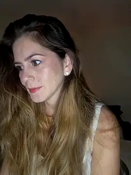 Snapshot of Hanny_24 chatting on 03.21.25 Hanny 24 online show from 03.21.25