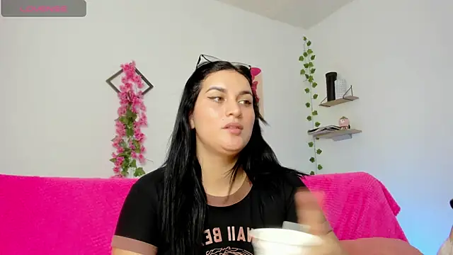 Emic  online show from 01.28.25