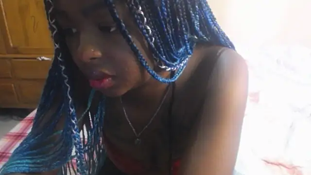  Zooee online show from 02.10.25