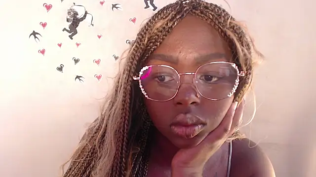 Snapshot of _Zooee chatting on 06.26.26 Zooee online show from 06.26.26