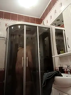 Snapshot of X46x chatting on 09.11.25 X46x online show from 09.11.25