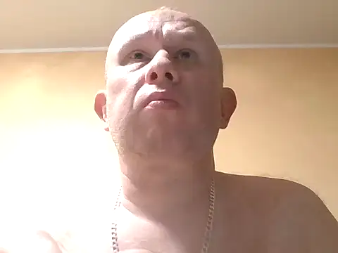 Snapshot of X46x chatting on 11.14.25 X46x online show from 11.14.25