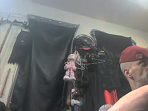 Snapshot of slinginbigD chatting on 09.18.25 slinginbigD online show from 09.18.25