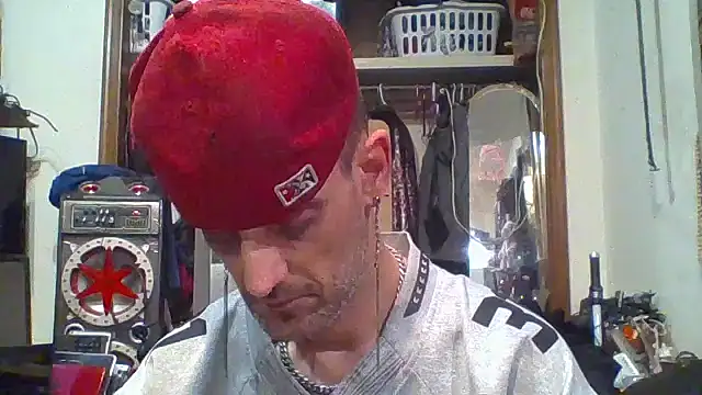 Snapshot of slinginbigD chatting on 09.29.25 slinginbigD online show from 09.29.25