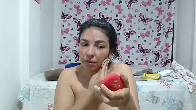 anybellucci43 online show from 01.19.25