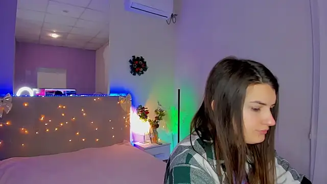 Snapshot of Laura_Leee chatting on 01.18.26 Laura Leee online show from 01.18.26