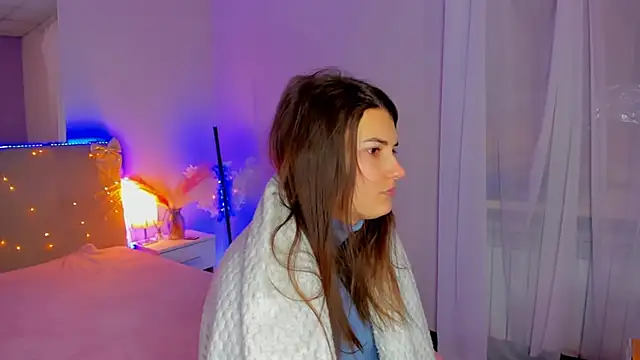 Snapshot of Laura_Leee chatting on 02.05.26 Laura Leee online show from 02.05.26