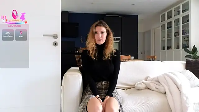 Luxymin34 online show from 02.21.25