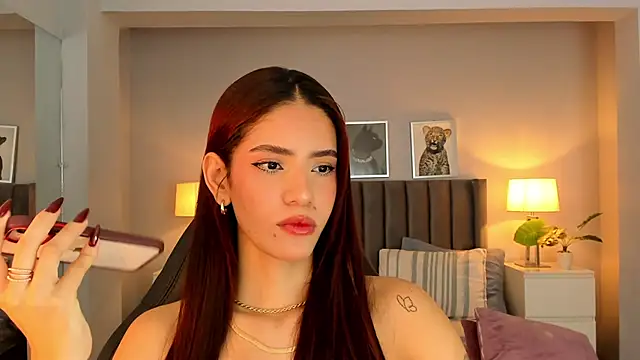 Snapshot of Madie__collins chatting on 01.11.25 Madie collins online show from 01.11.25