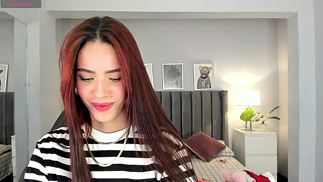 Snapshot of Madie__collins chatting on 01.13.25 Madie collins online show from 01.13.25