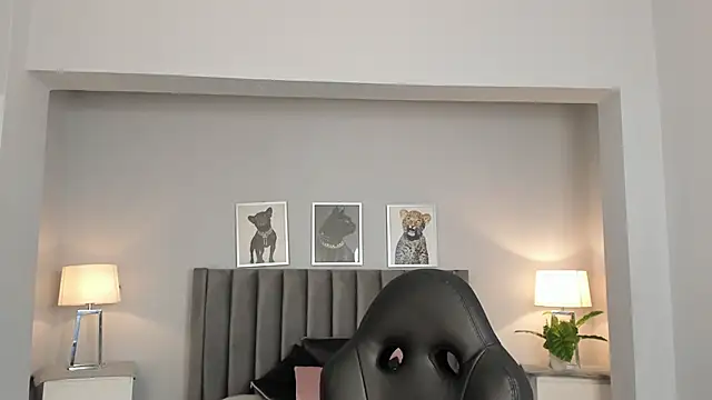 Snapshot of Madie__collins chatting on 02.28.25 Madie collins online show from 02.28.25