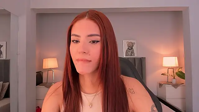 Snapshot of Madie__collins chatting on 09.14.25 Madie collins online show from 09.14.25